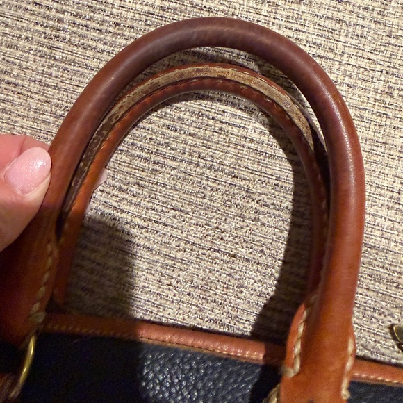 Vintage Dooney & Bourke Navy Pebbled Leather Satchel USA Made Classic Leather - Picture 15 of 16